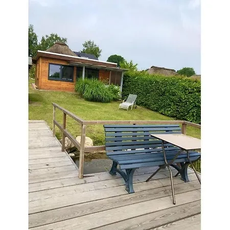 Schaalseehobbit Modern Retreat *